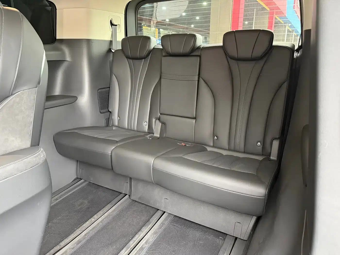 Hongqi HQ9 PHEV 2024 2.0T AWD Luxury Edition — миниатюра 13