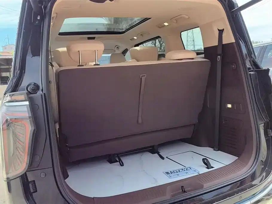 Hongqi HQ9 PHEV 2024 2.0T AWD Business Edition — миниатюра 4
