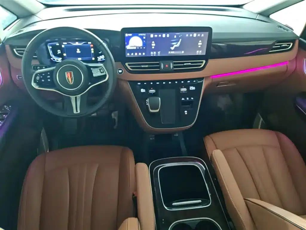 Hongqi HQ9 PHEV 2024 2.0T AWD Luxury Edition — миниатюра 10