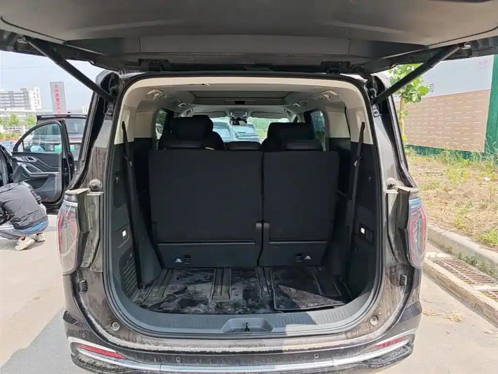 Hongqi HQ9 PHEV 2024 2.0T AWD Business Edition — миниатюра 19