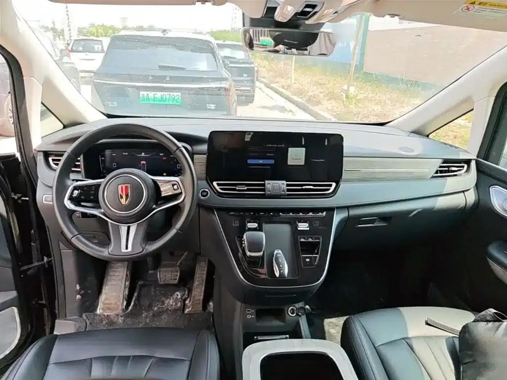 Hongqi HQ9 PHEV 2024 2.0T AWD Business Edition — миниатюра 10