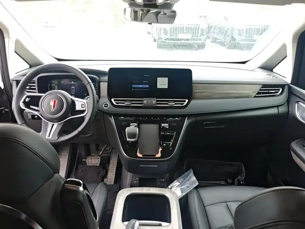 Hongqi HQ9 PHEV 2024 2.0T AWD Business Edition — миниатюра 10