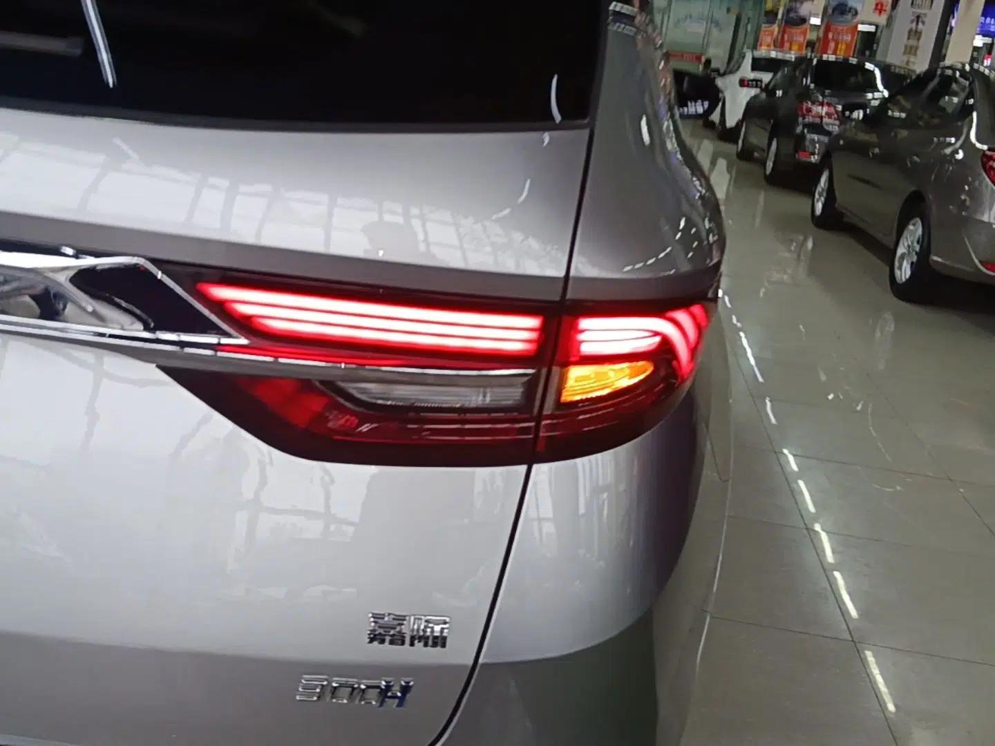 Geely Auto Jiajie 2019 1.5TD MHEV DCT Luxury Edition — миниатюра 7