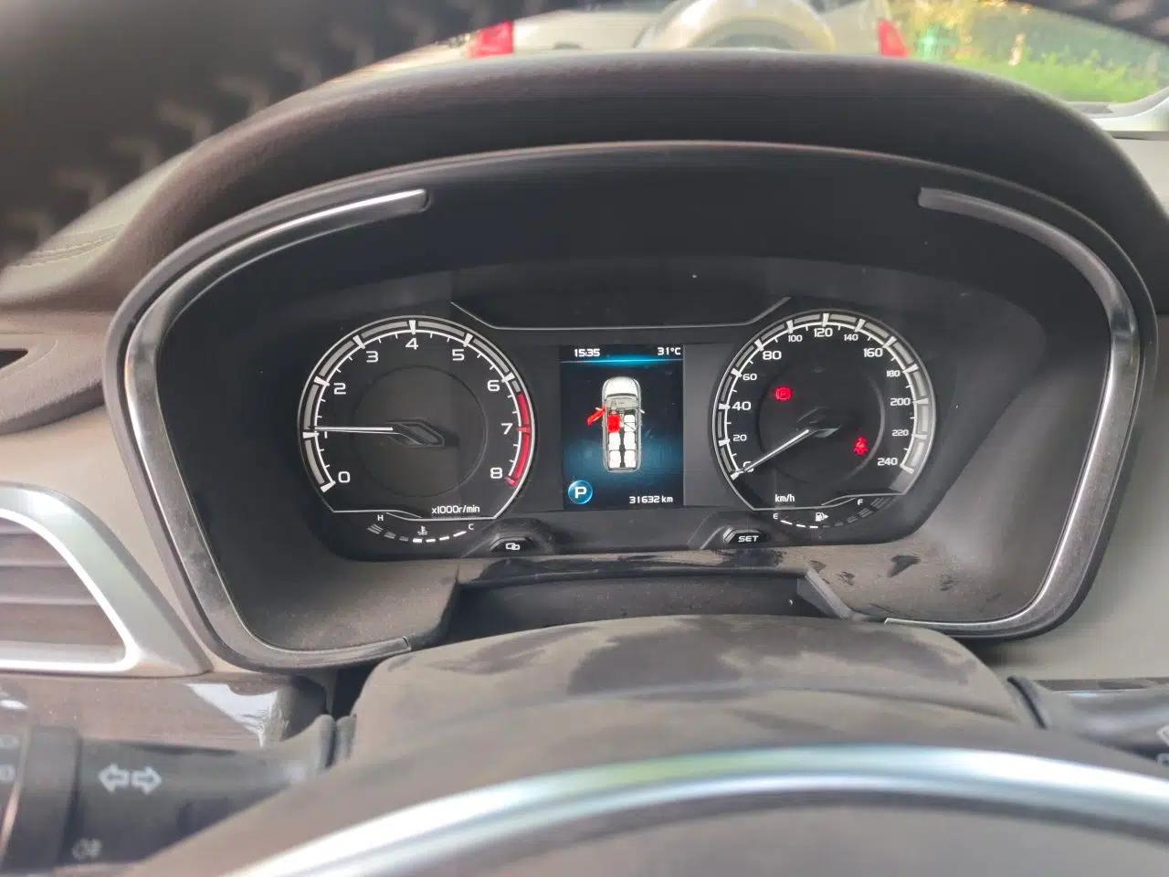 Geely Auto Jiajie 2021 1.8TD DCT Comfort Model — миниатюра 12