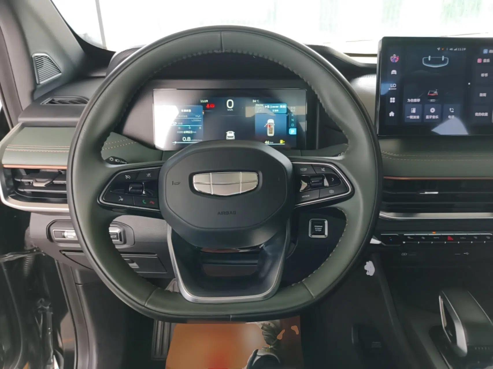 Geely Auto Haoyue L 2023 2.0T DCT Prestige Edition — миниатюра 14