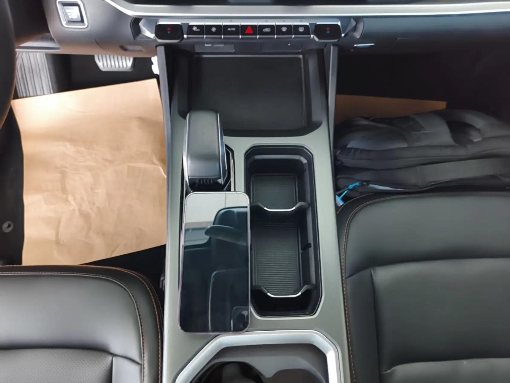 Geely Auto Haoyue L 2023 2.0T DCT Prestige Edition — миниатюра 17