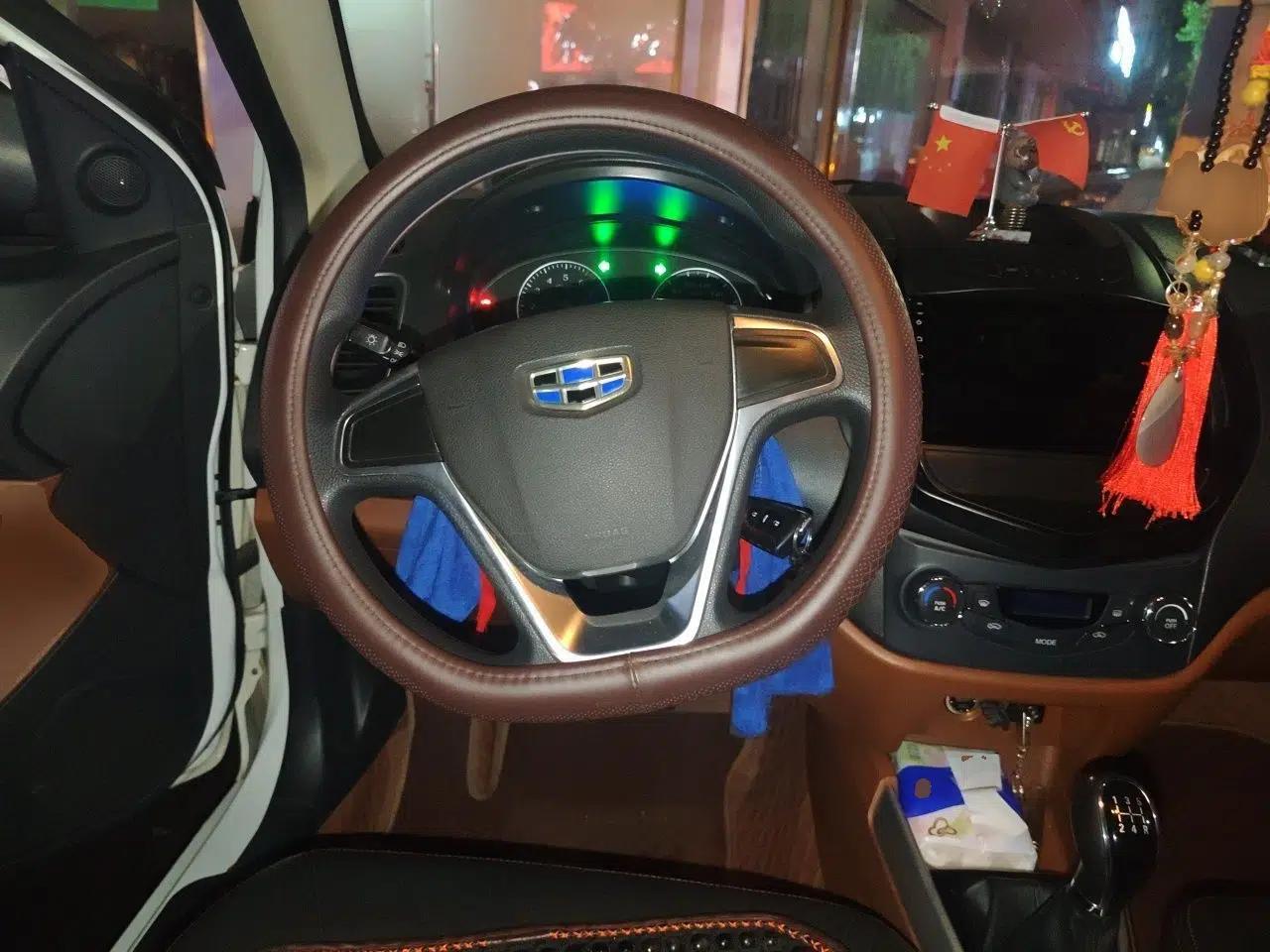 Geely Auto Diamond 2016 1.5L Manual Elite Edition — миниатюра 11