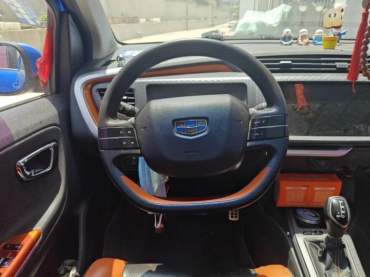 Geely Auto Vision X1 2017 1.3L Automatic Player Edition — миниатюра 11