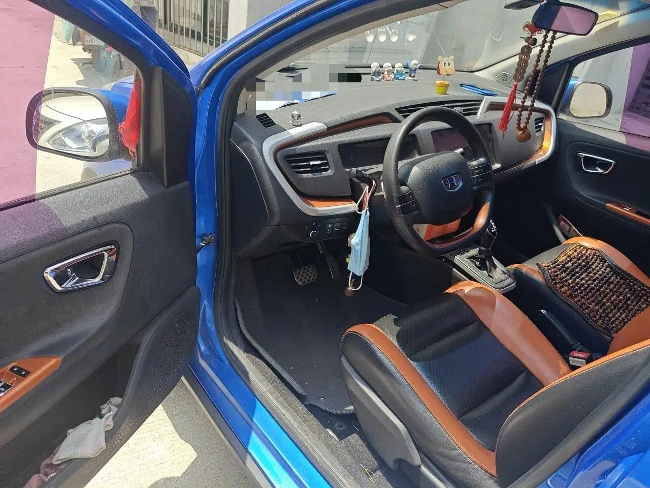 Geely Auto Vision X1 2017 1.3L Automatic Player Edition — миниатюра 17