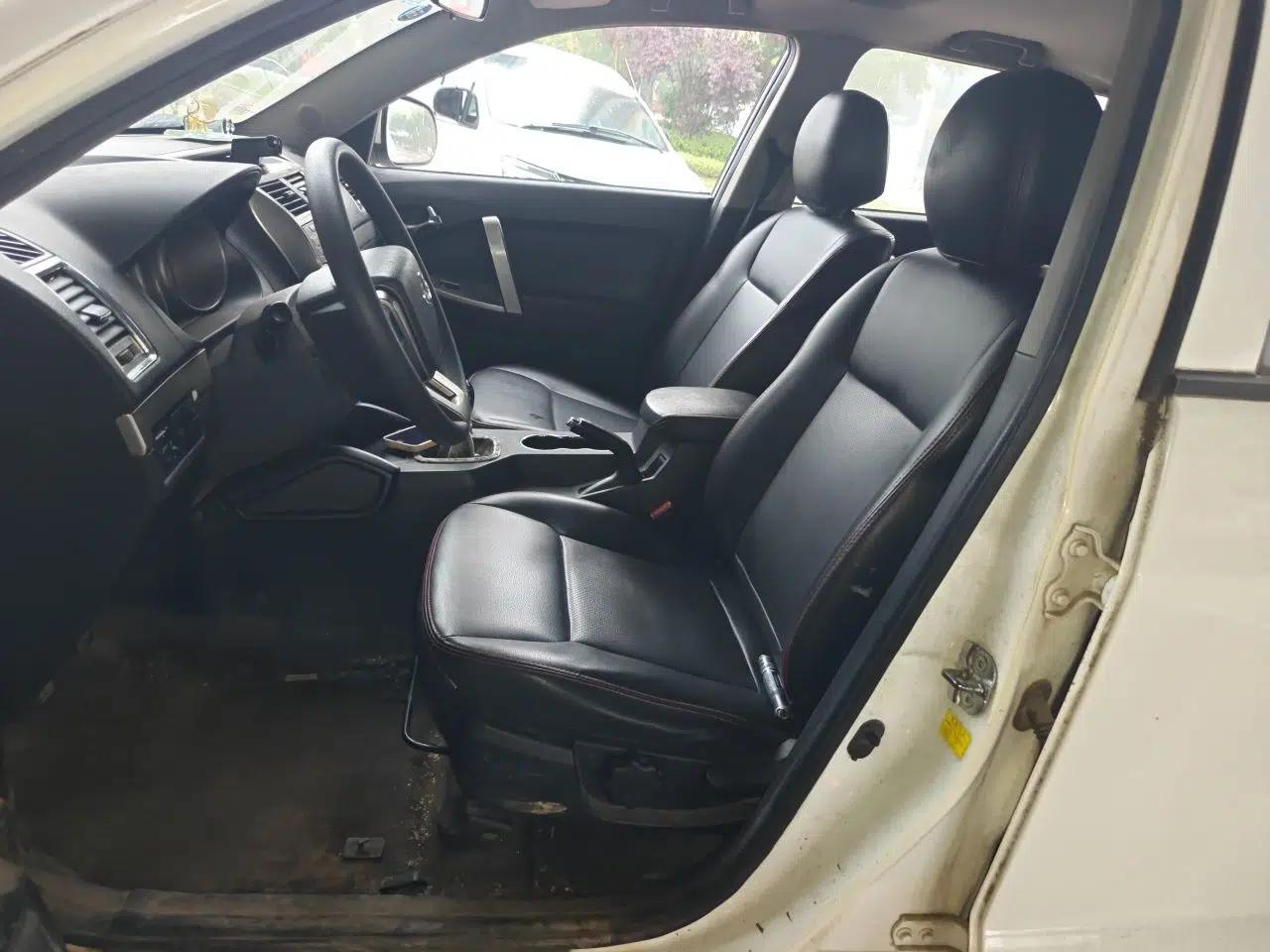 Geely Auto GX7 2015 Classic Edition 1.8L Manual Elite Model China IV — миниатюра 16