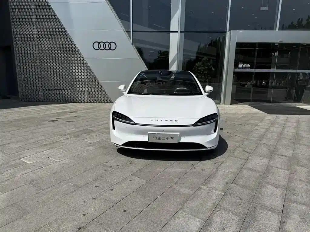 Zhijie S7 2025 Model 855km Max — миниатюра 2