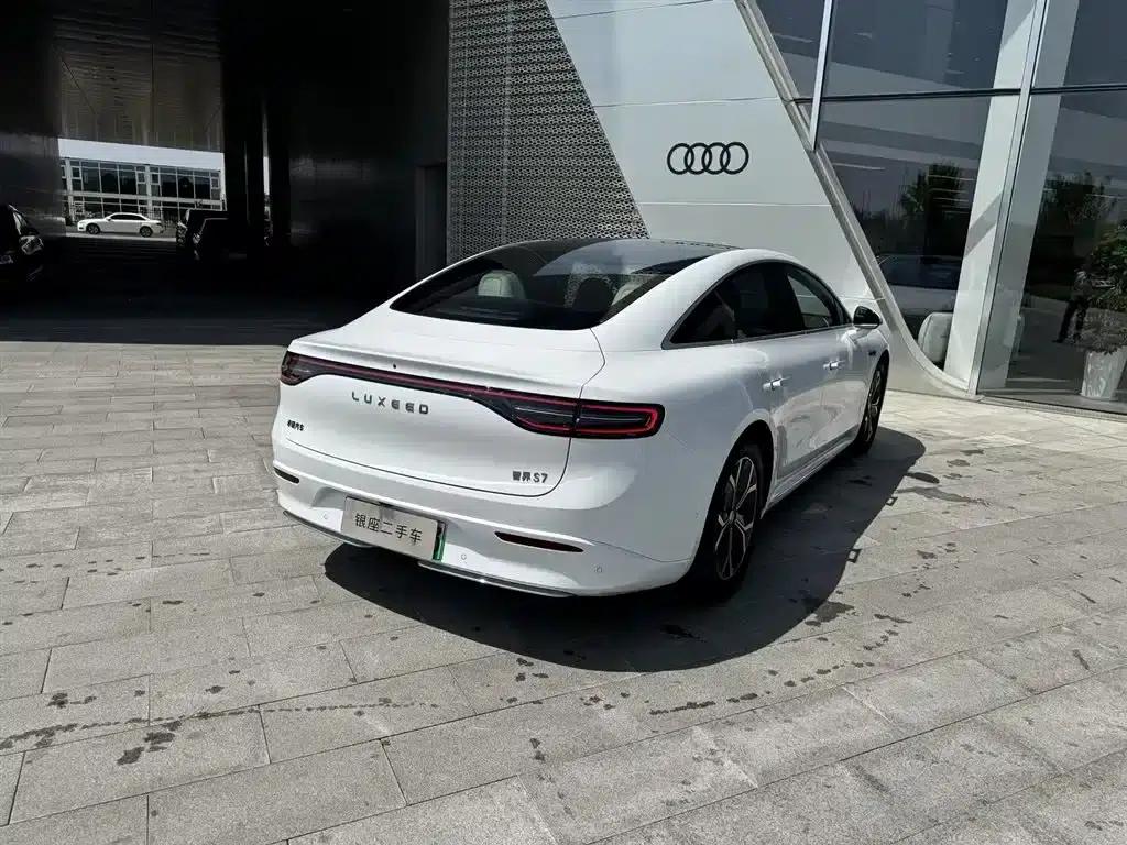 Zhijie S7 2025 Model 855km Max — миниатюра 4