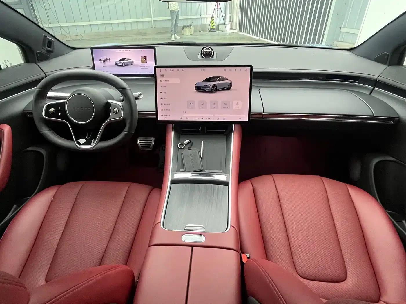 Zhijie S7 2024 Max Rear-Wheel Drive Long-Range Intelligent Driving Edition — миниатюра 14