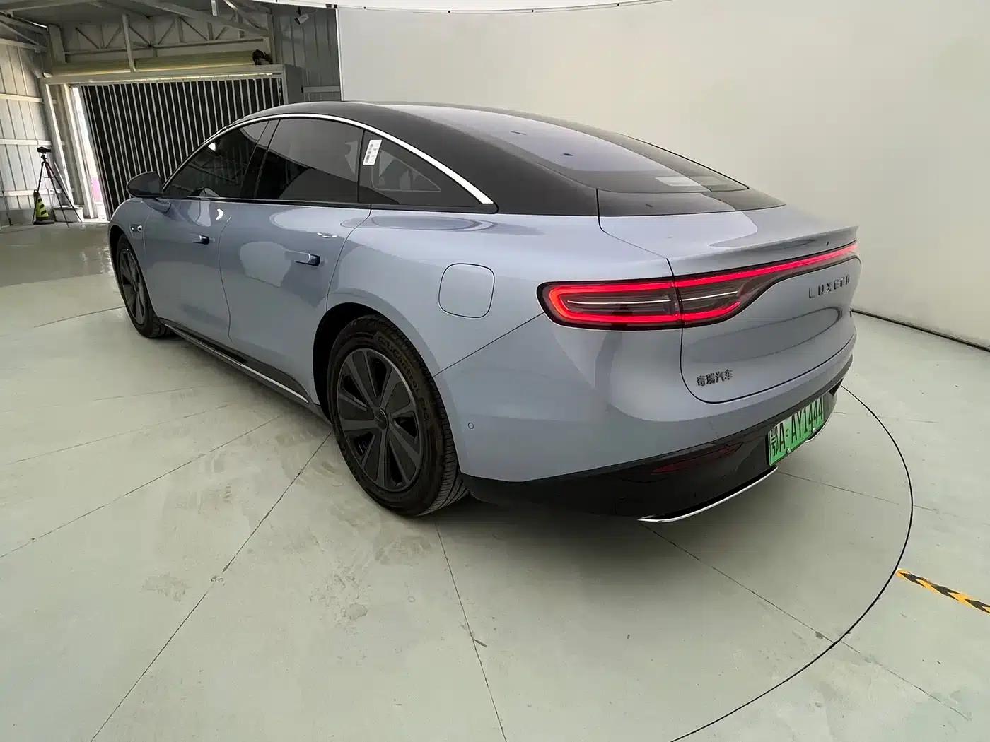 Zhijie S7 2024 Max Rear-Wheel Drive Long-Range Intelligent Driving Edition — миниатюра 18
