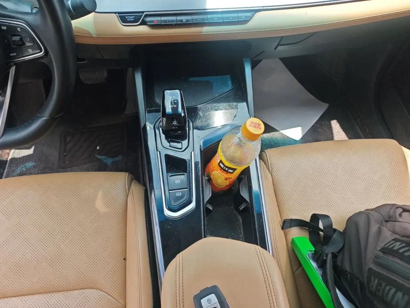 Geely Auto Emgrand L HiP 2024 Longteng Edition 1.5TD-DHT Pro 100KM Excellence Model — миниатюра 17