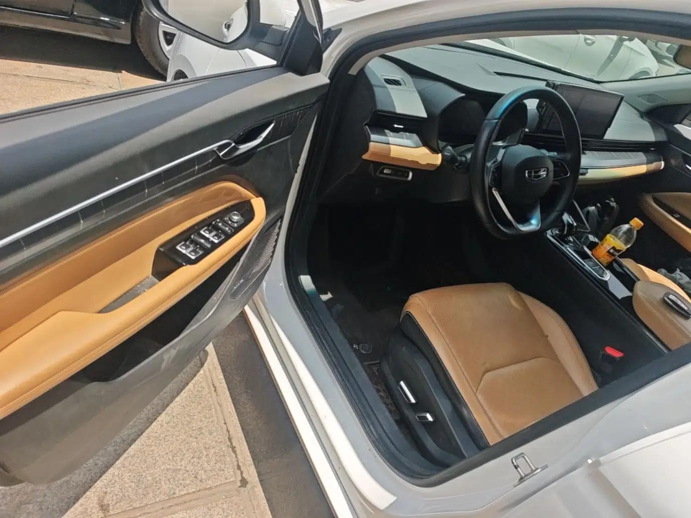 Geely Auto Emgrand L HiP 2024 Longteng Edition 1.5TD-DHT Pro 100KM Excellence Model — миниатюра 19