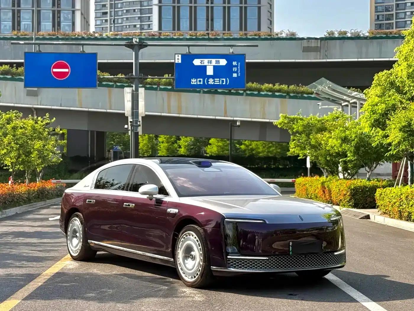 2025 S800 All-Electric Star Executive Edition (4-seater) with 192-line LiDAR — миниатюра 2