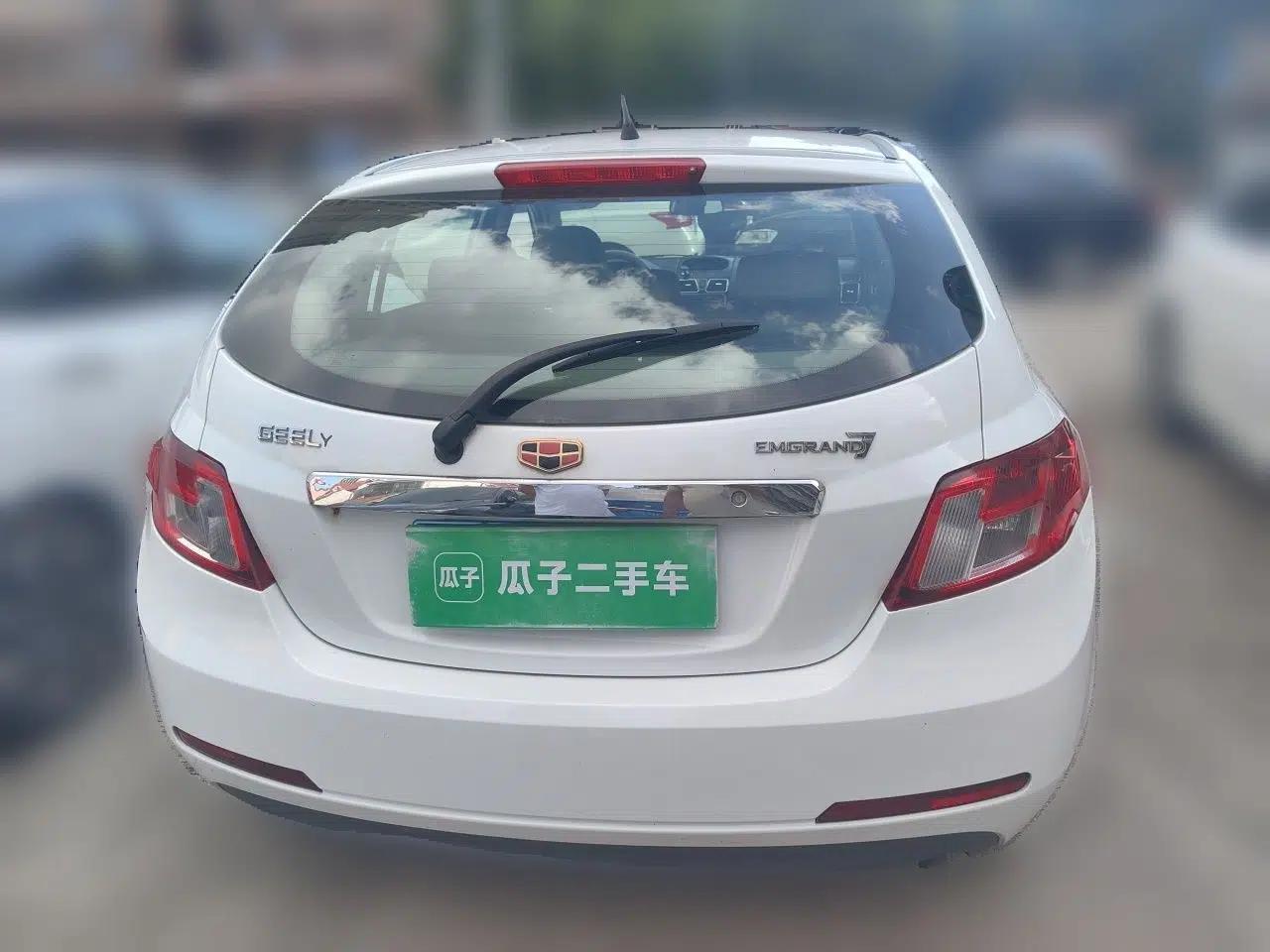 Geely Auto Classic Emgrand 2013 Hatchback 1.5L Manual Entry-Level Model — миниатюра 5