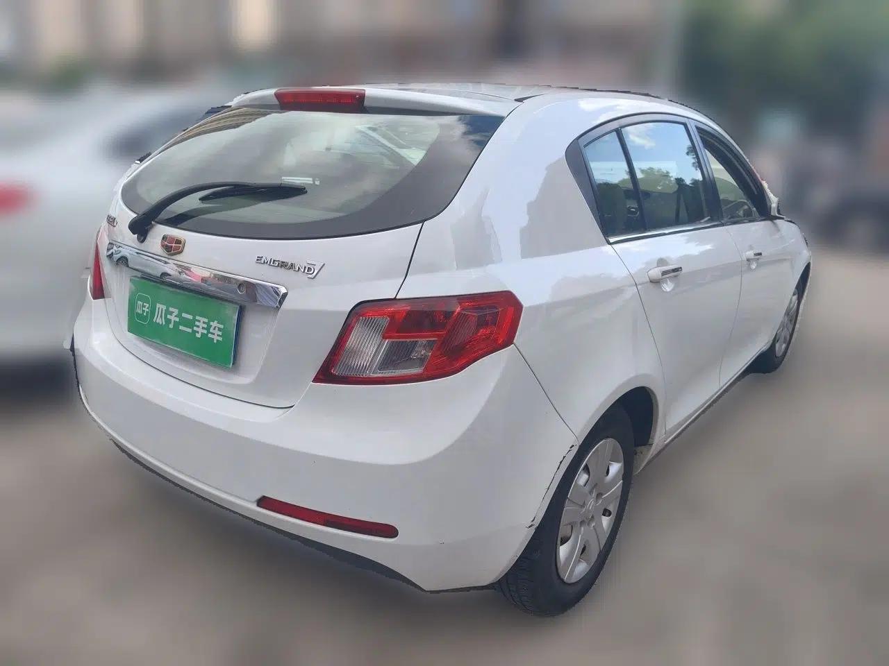Geely Auto Classic Emgrand 2013 Hatchback 1.5L Manual Entry-Level Model — миниатюра 6