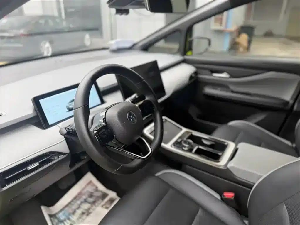 Hycan Z03 2022 Model 510km Smart Edition 135kW 63.98kWh — миниатюра 2