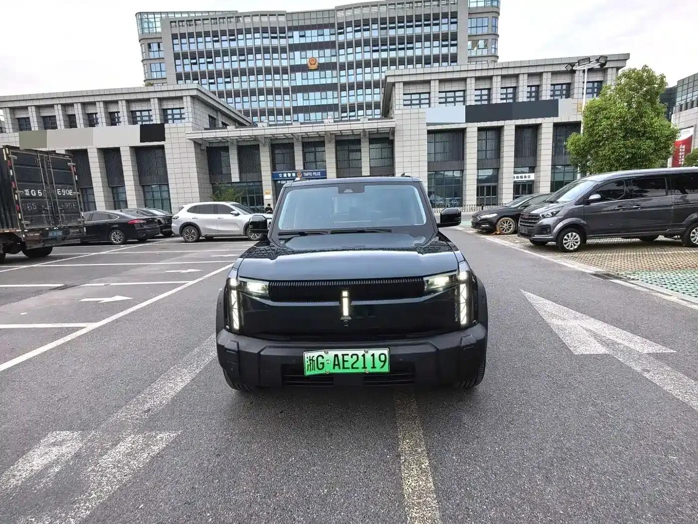 iCAR 03 2024 Model 501km AWD Long Range Advanced Edition — миниатюра 2