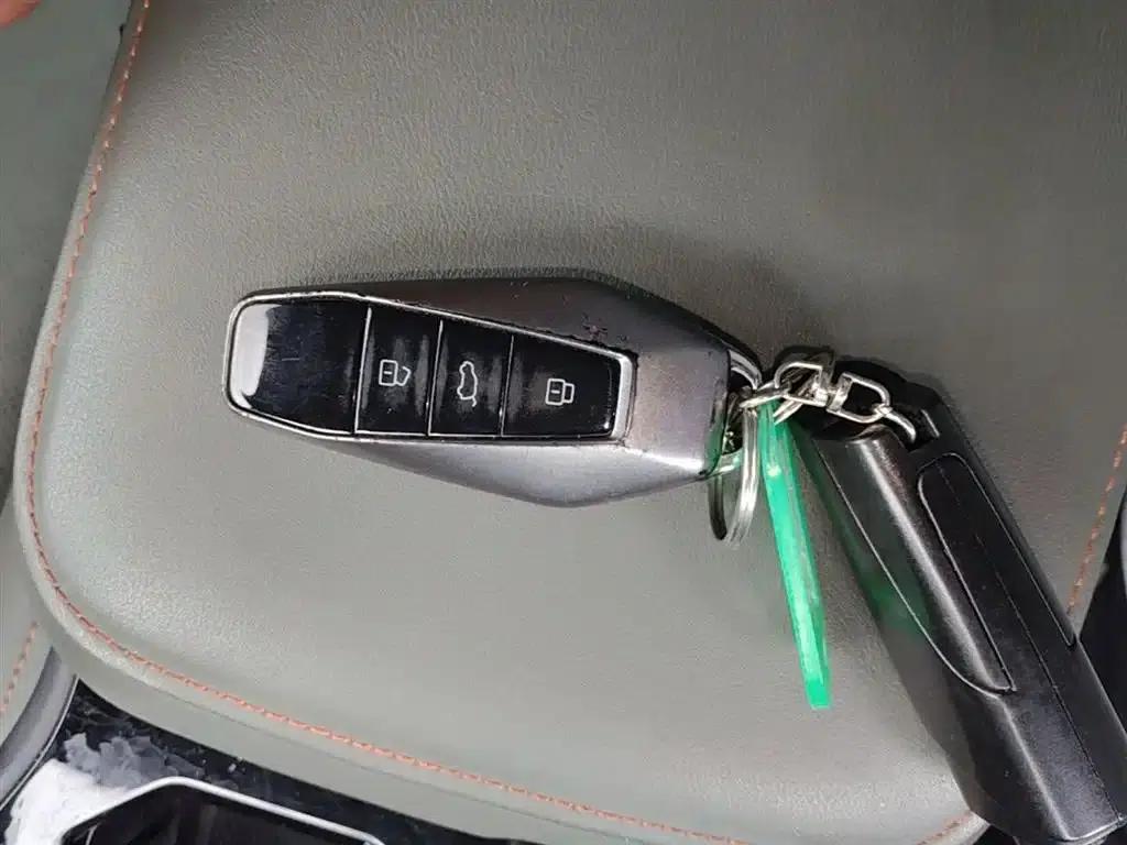iCAR 03 2024 Model 501km 2WD Long Range Version — миниатюра 9