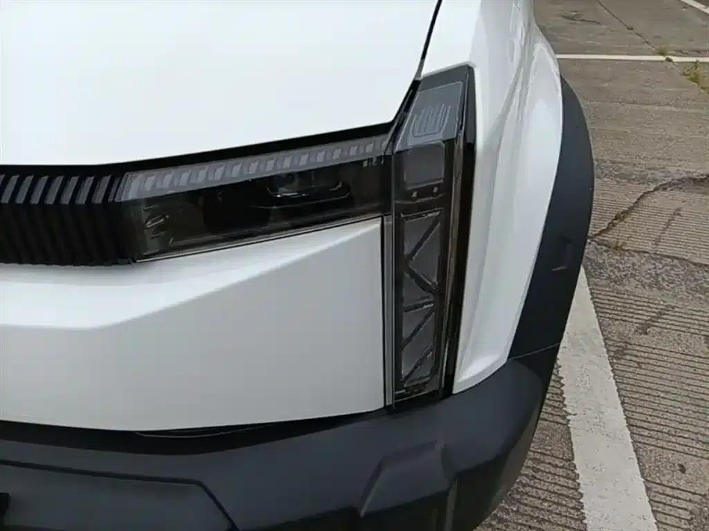iCAR 03 2024 Model 501km 2WD Long Range Version — миниатюра 24
