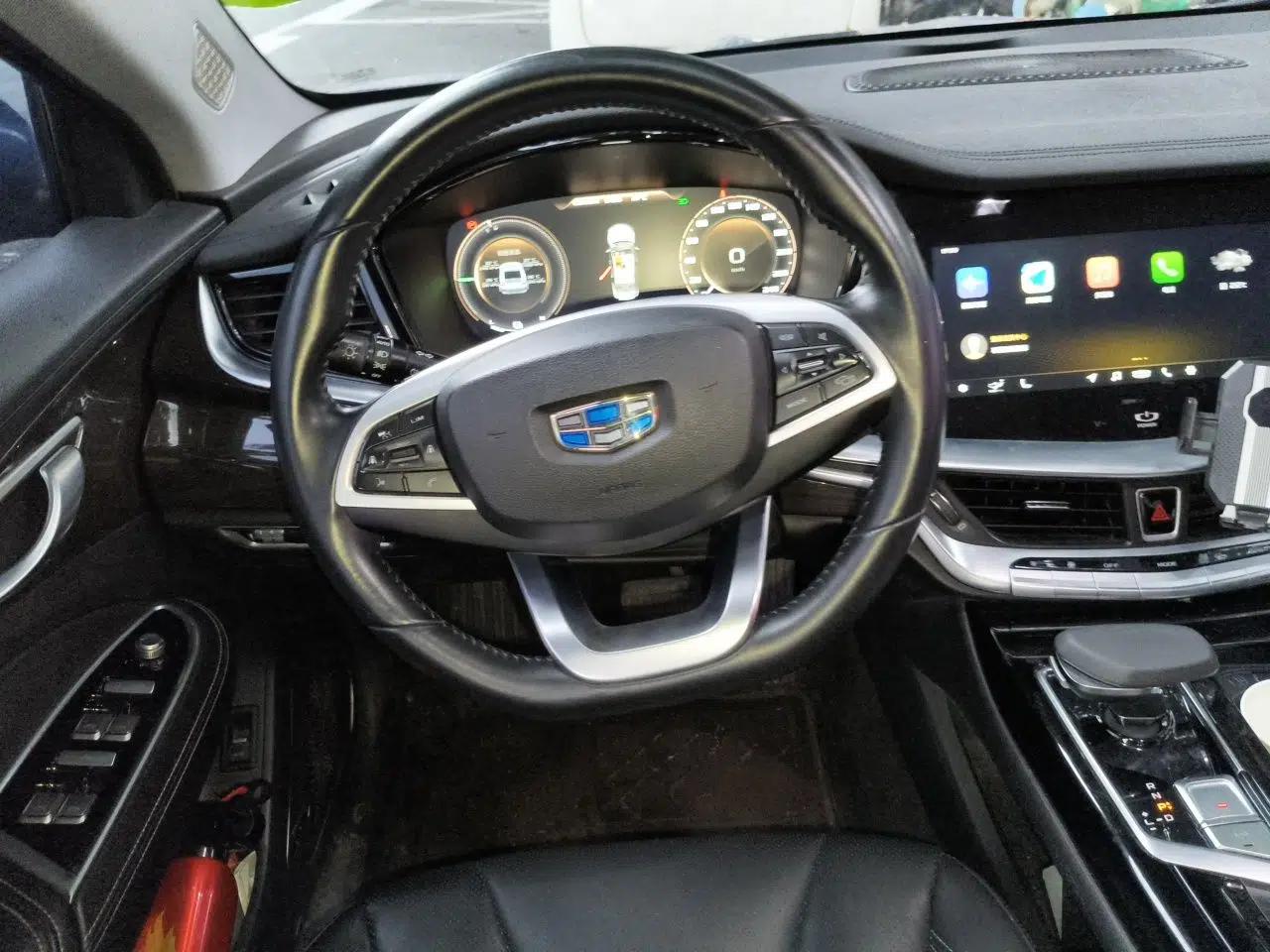 Geely Auto Emgrand GT New Energy 2018 1.5T PHEV Yao Ling Edition — миниатюра 11