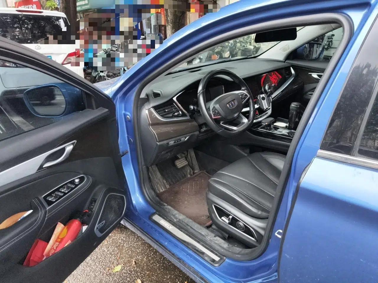 Geely Auto Emgrand GT New Energy 2018 1.5T PHEV Yao Ling Edition — миниатюра 17