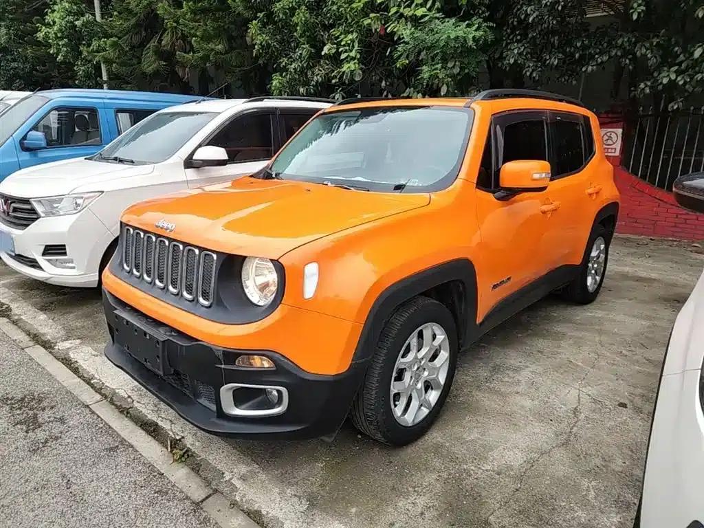 Jeep Renegade 2016 1.4T Automatic Performance Edition — миниатюра 2