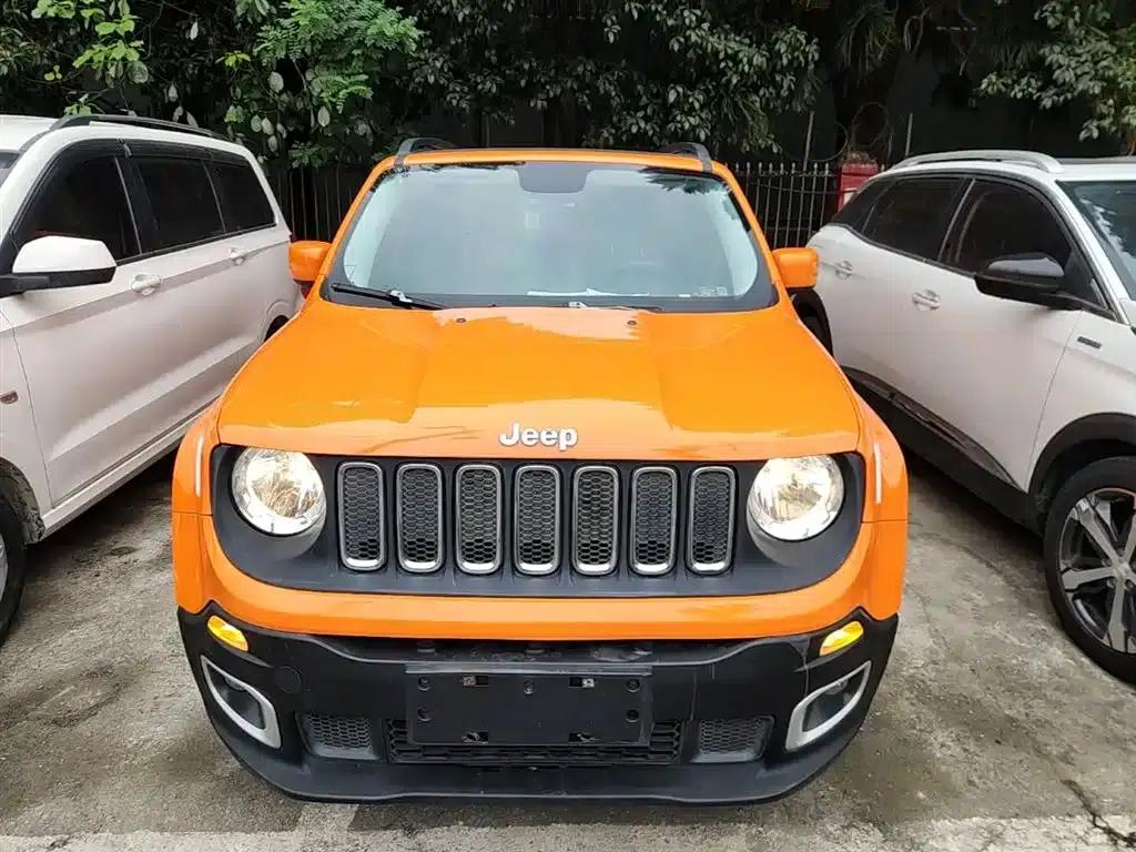 Jeep Renegade 2016 1.4T Automatic Performance Edition — миниатюра 3