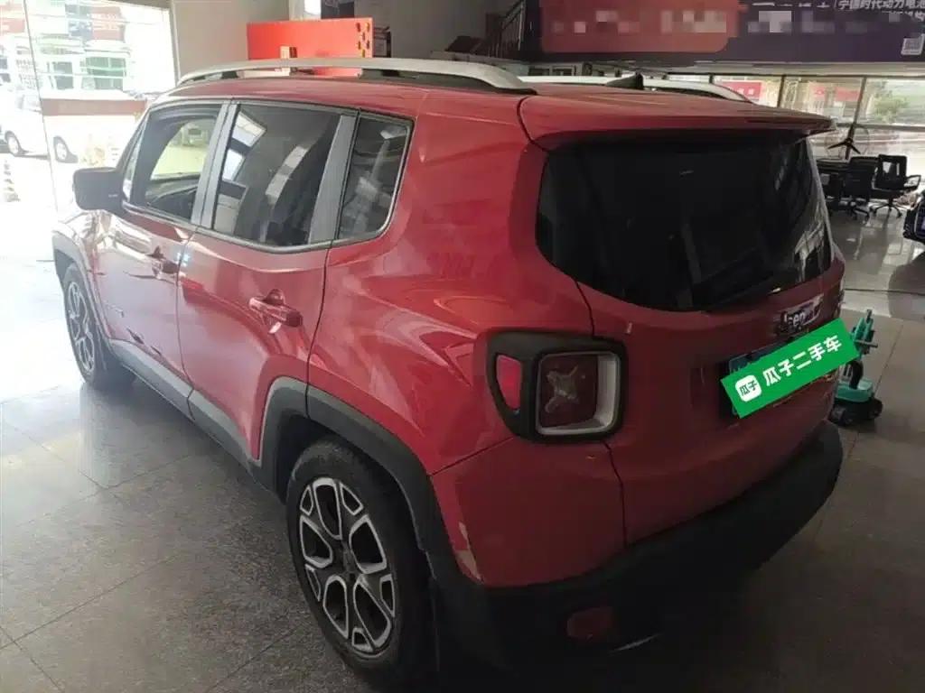 Jeep Renegade 2016 1.4T Automatic Smart Edition — миниатюра 5