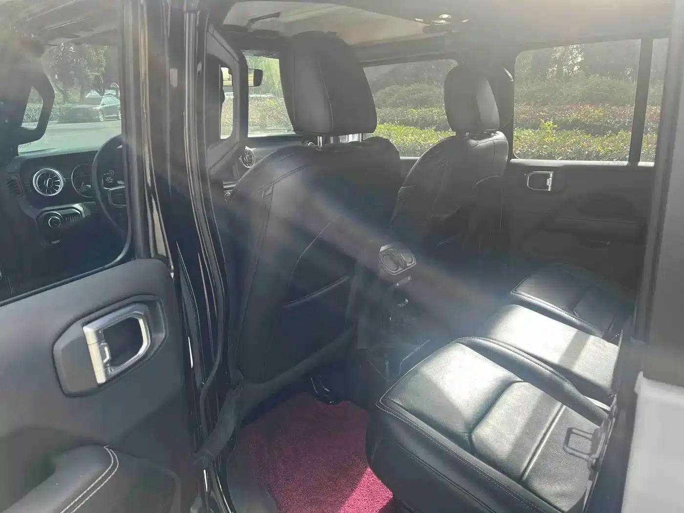 Gladiator 2022 3.6L First Edition — миниатюра 5