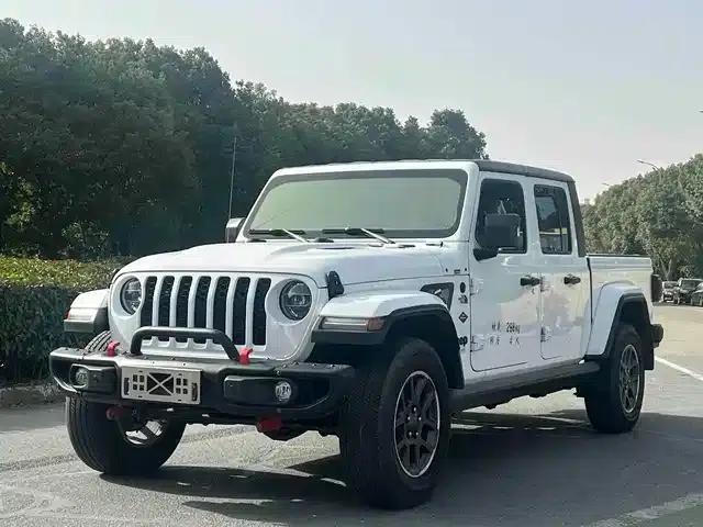 Gladiator 2022 3.6L First Edition