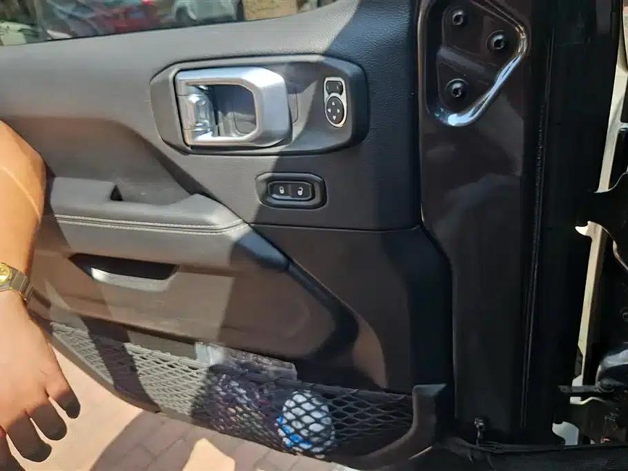 Jeep Wrangler New Energy 2021 Model 4-Door 2.0T 4xe Sahara First Edition — миниатюра 7