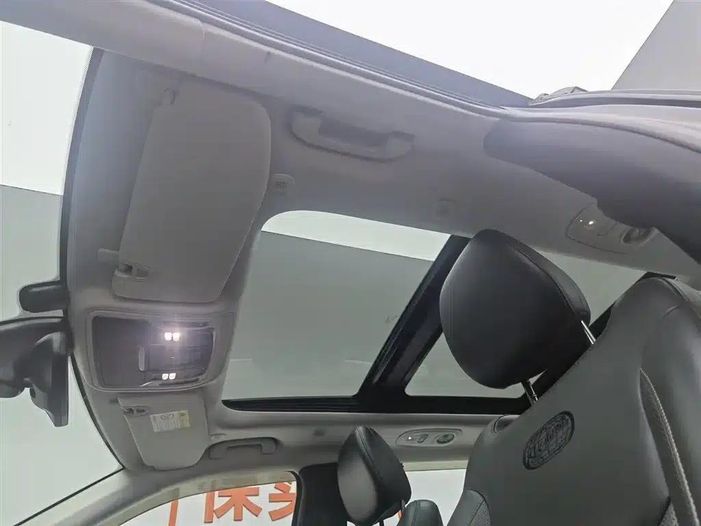 Grand Commander 2018 2.0T 4WD Smart Edition (National V Emission Standard) — миниатюра 14