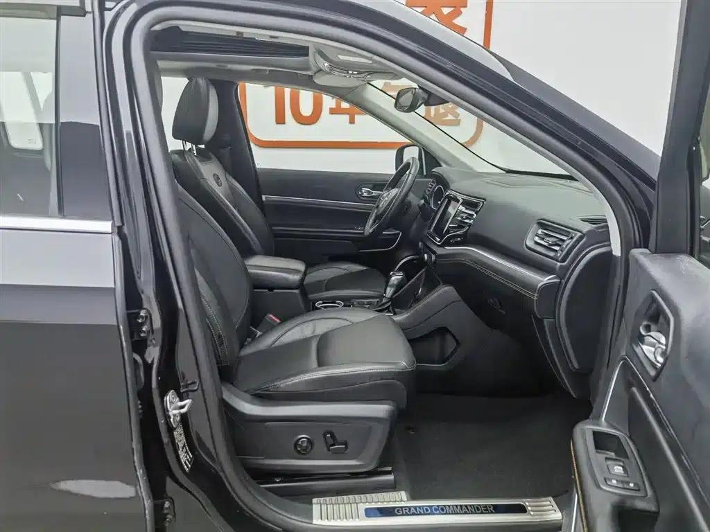 Grand Commander 2018 2.0T 4WD Smart Edition (National V Emission Standard) — миниатюра 23