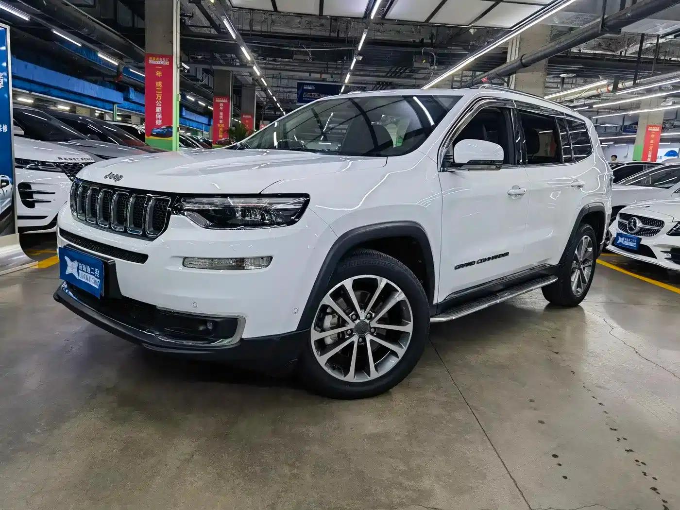 Grand Commander 2018 2.0T 4WD Enjoy Edition (National V Emission Standard) — миниатюра 1
