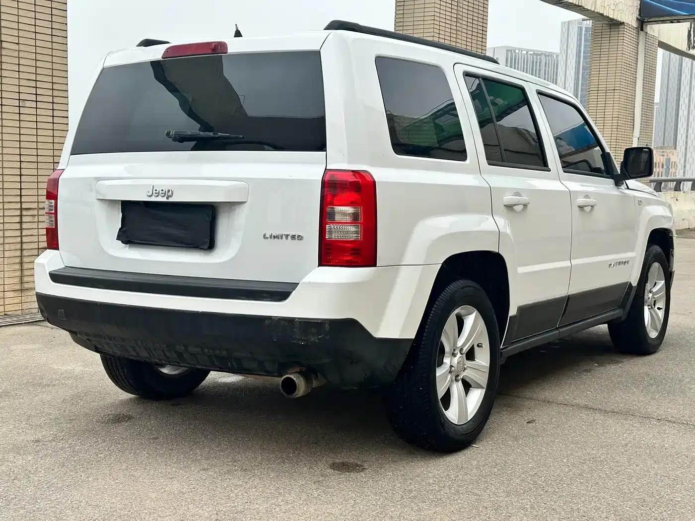 2012 Jeep Compass 2.4 Sport — миниатюра 5