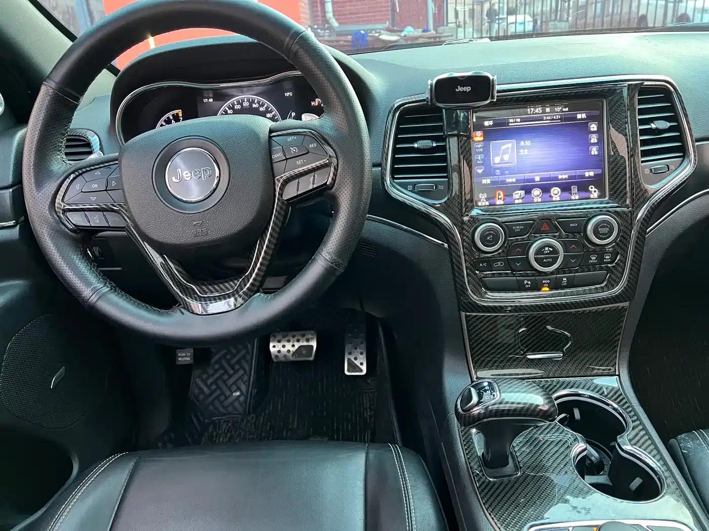 2015 Jeep Grand Cherokee Imported Model 3.0L Comfort Navigation Edition — миниатюра 6