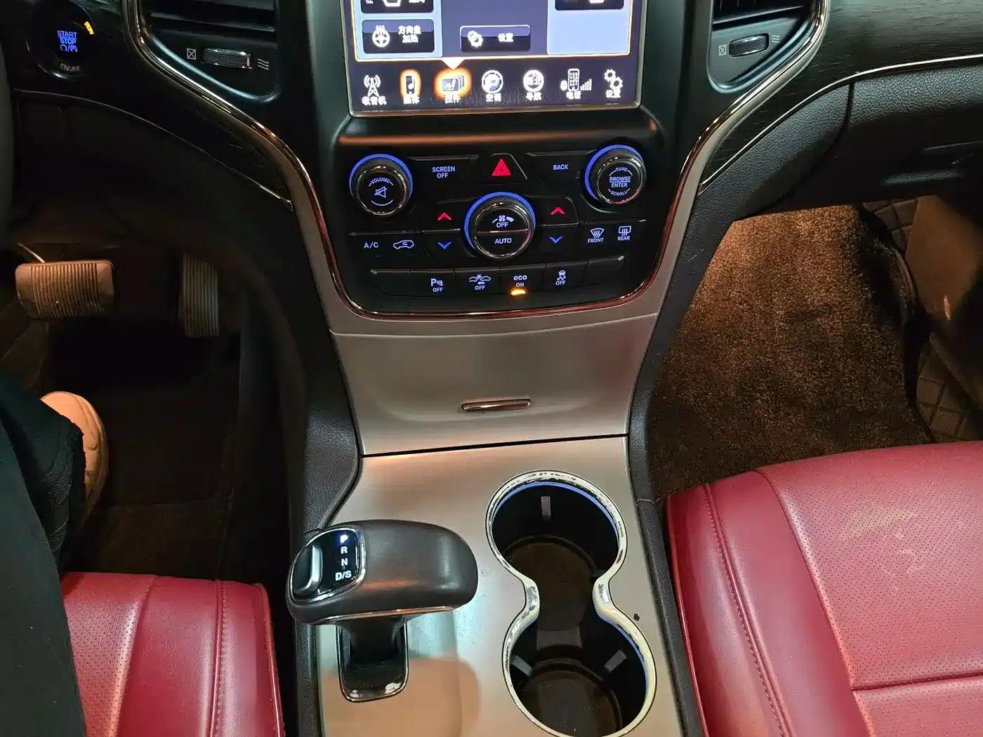 2014 Jeep Grand Cherokee 3.0L Flagship Premium Edition (Imported) — миниатюра 8