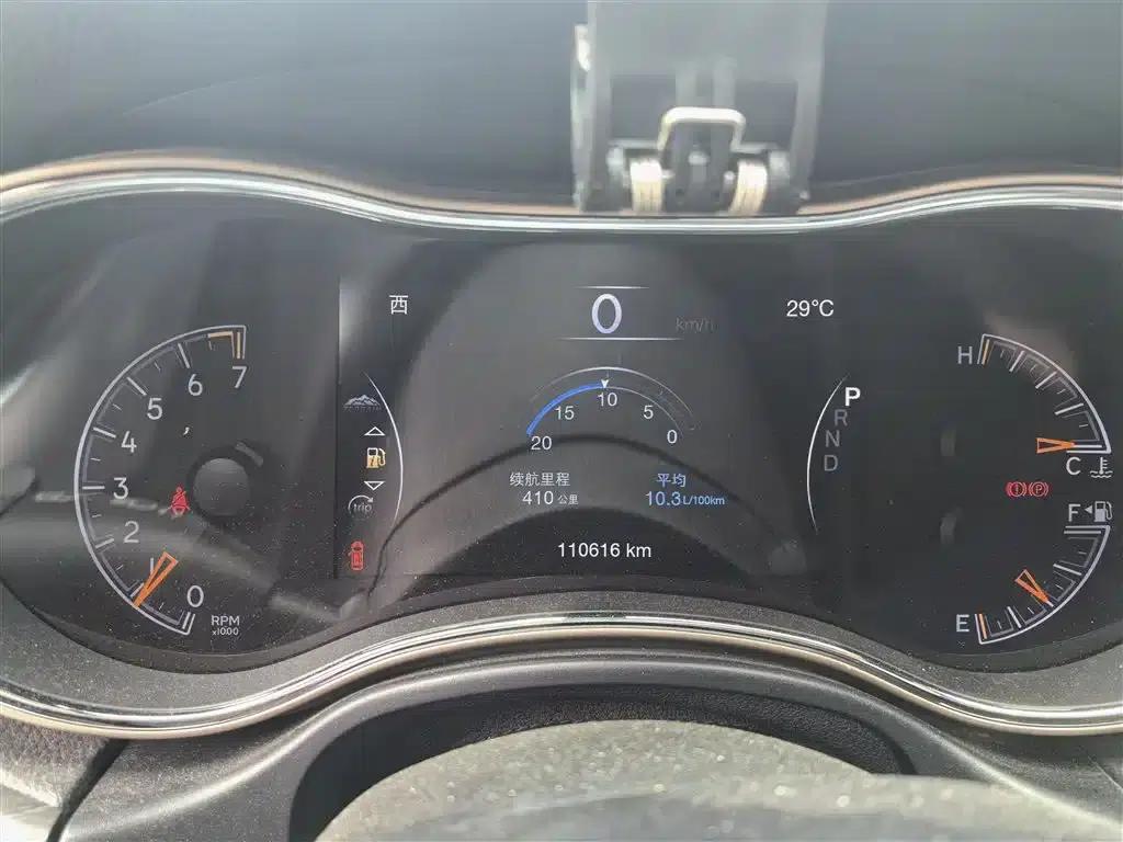 2017 Jeep Grand Cherokee (Imported) 3.0L Comfort Navigation Edition — миниатюра 12