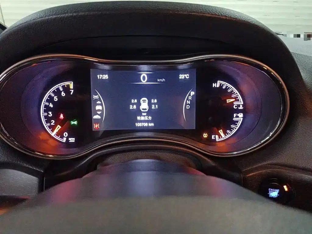 2017 Jeep Grand Cherokee Imported Model 3.0L Comfort Navigation Edition — миниатюра 8