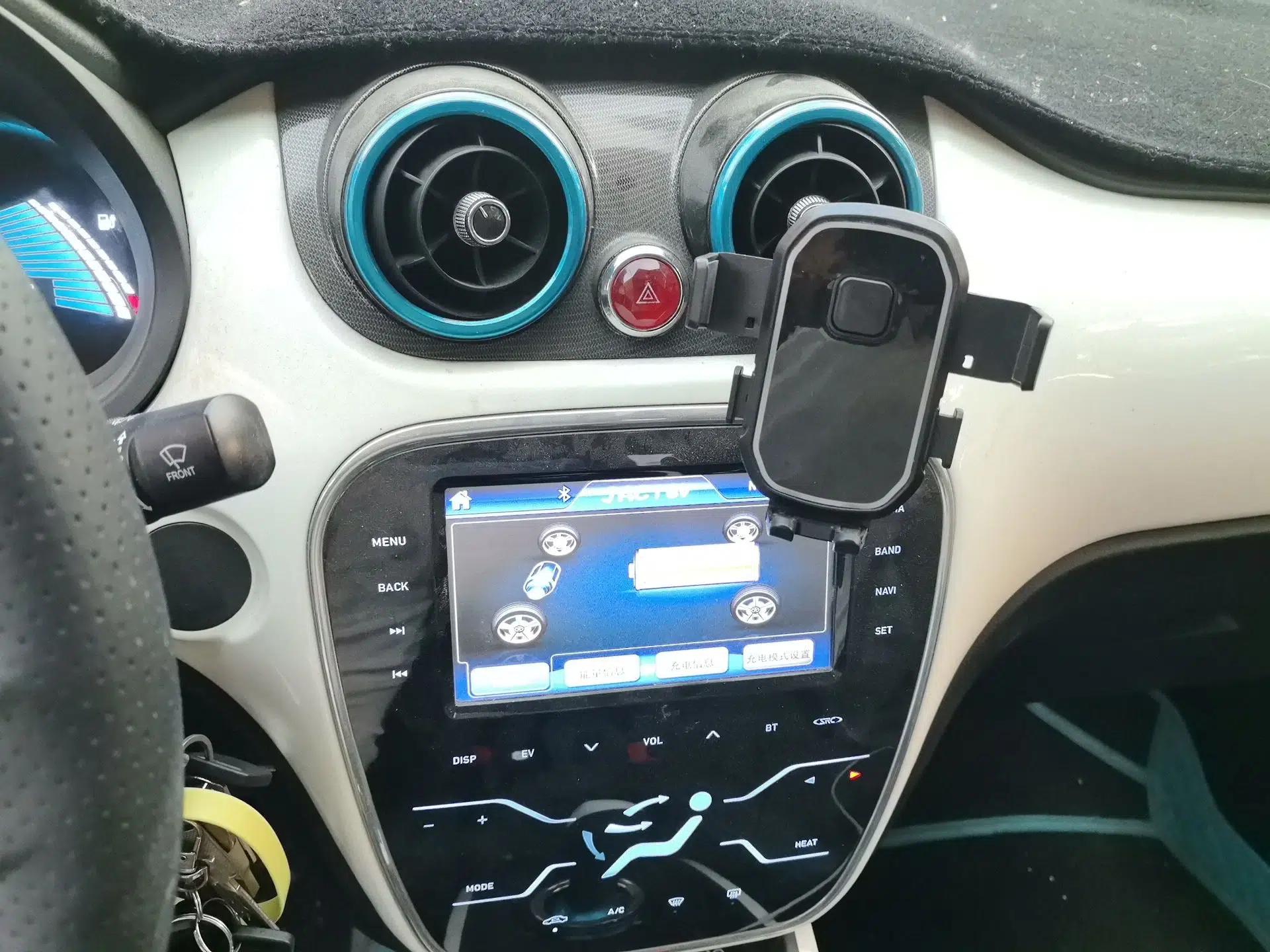 JAC Group iEV 2015 iEV5 — миниатюра 14