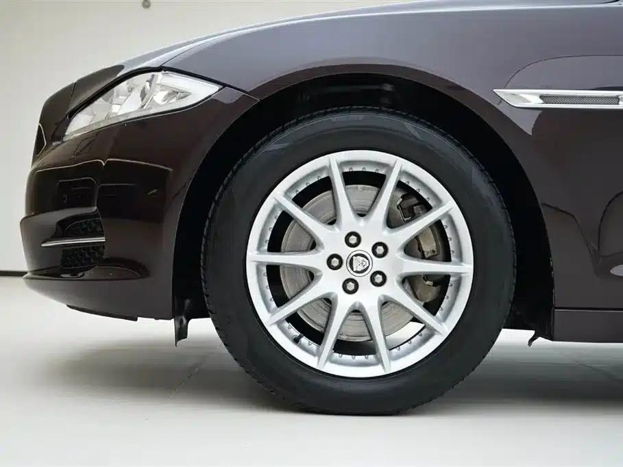 Jaguar XJ 2012 XJL 3.0 Panoramic Business Edition — миниатюра 15