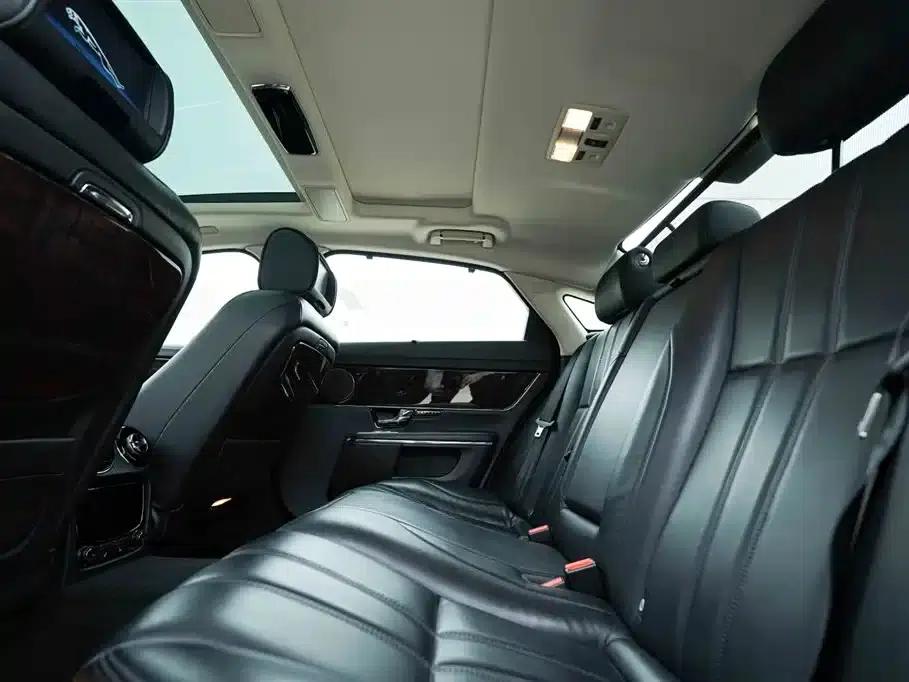 Jaguar XJ 2012 XJL 3.0 Panoramic Business Edition — миниатюра 20