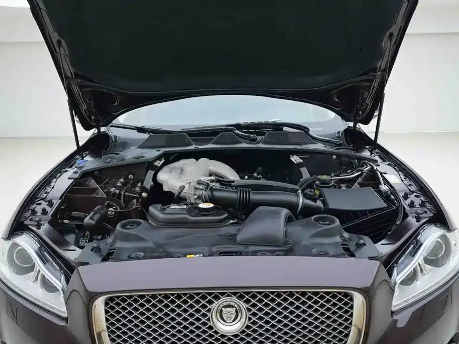 Jaguar XJ 2012 XJL 3.0 Panoramic Business Edition — миниатюра 7
