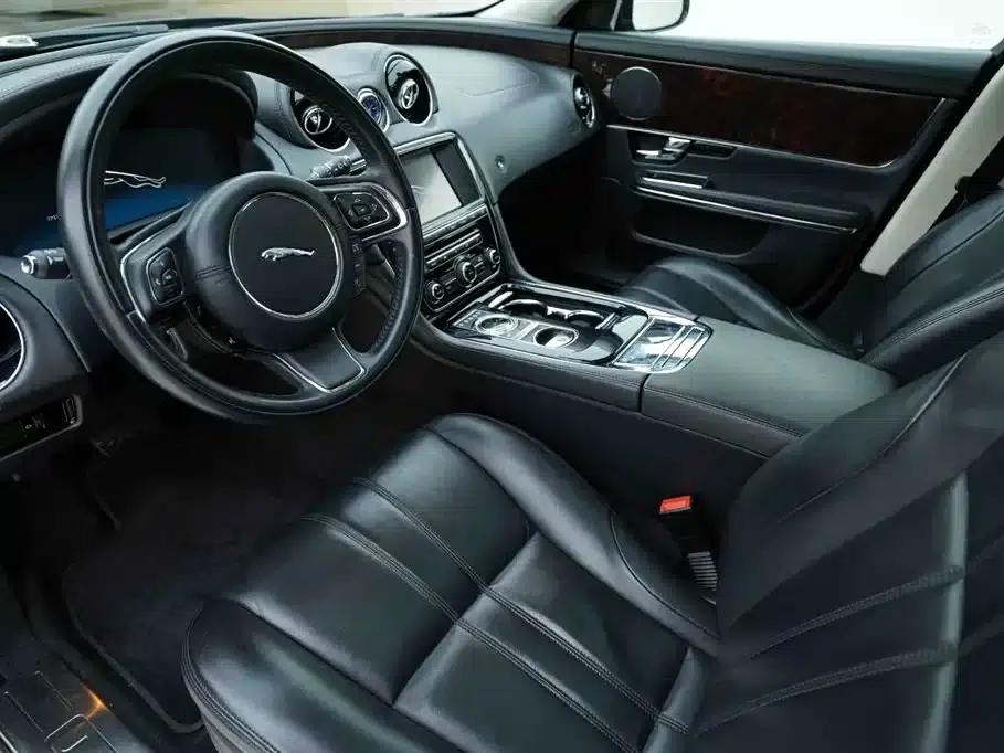Jaguar XJ 2012 XJL 3.0 Panoramic Business Edition — миниатюра 10
