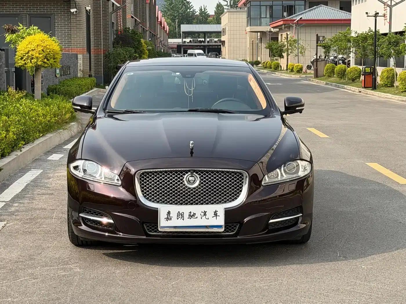 Jaguar XJ 2013 XJL 2.0T Elegant Business Edition — миниатюра 2