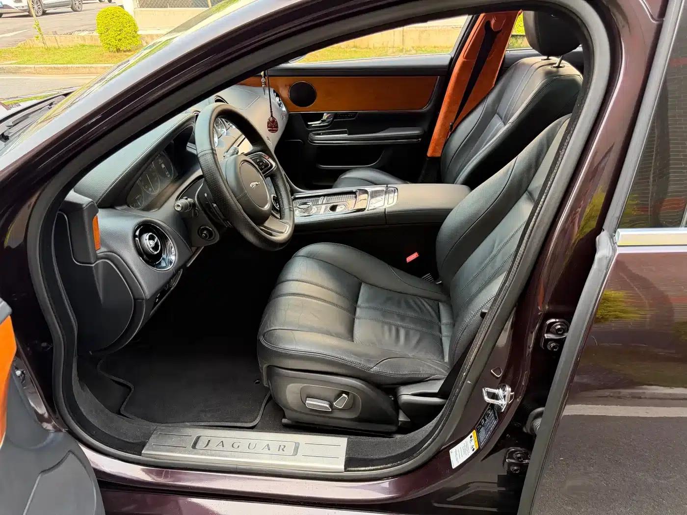 Jaguar XJ 2013 XJL 2.0T Elegant Business Edition — миниатюра 11
